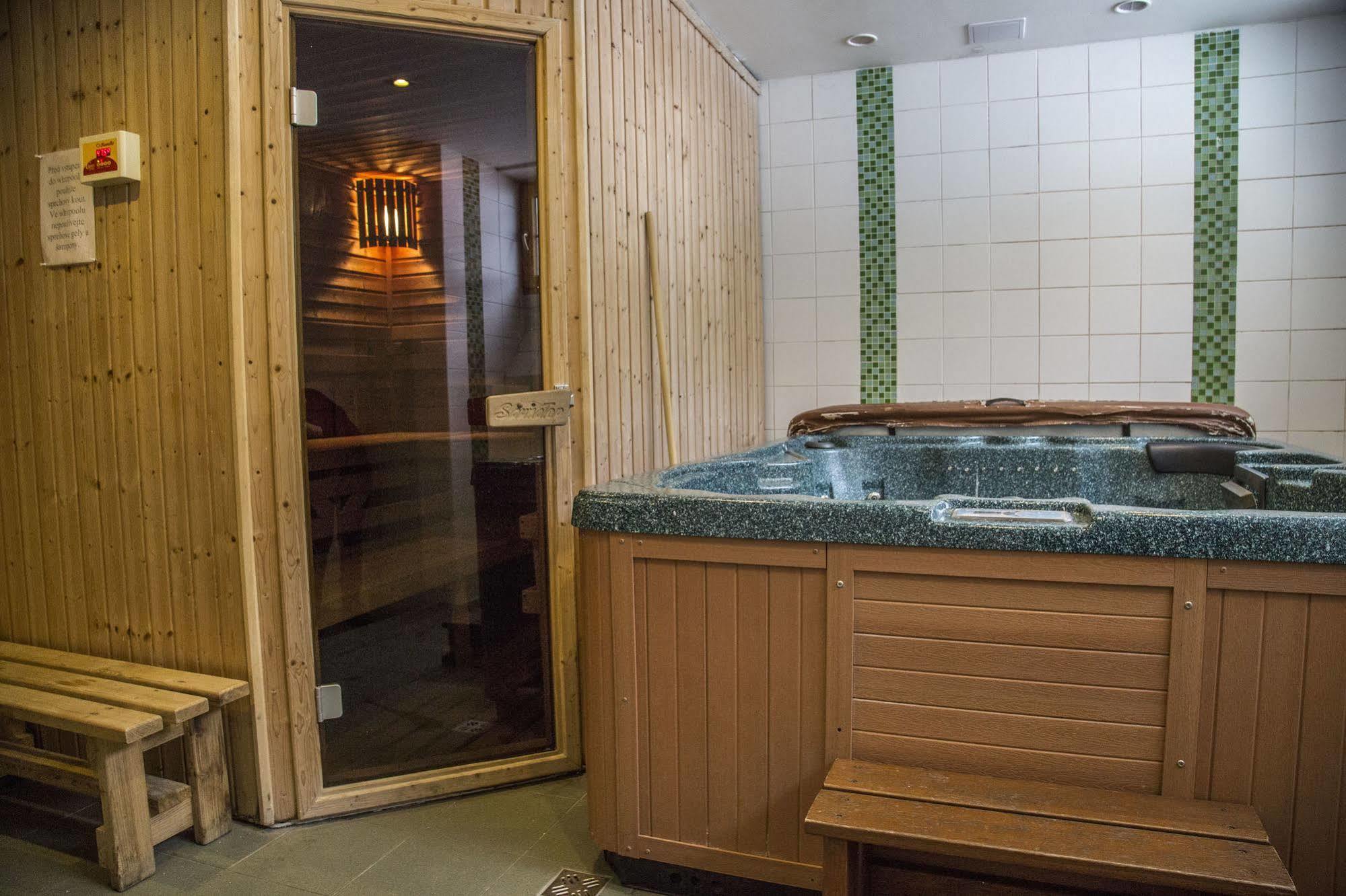 Aparthotel Ochsendorf Horní Blatná Dış mekan fotoğraf